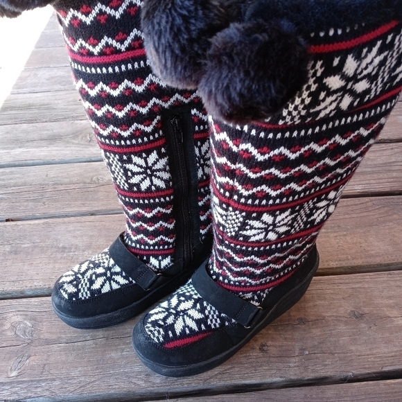 HILLARD & HANSON tall knit side zip faux fur lined wedge heel Boots Wo's Sz 7m. - Picture 2 of 8